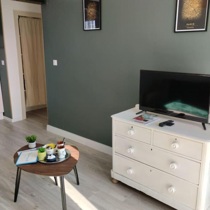Appartement Verdoyant Au Bord Du Lac Leman Entre Evian Et Thonon Dans Une Villa Publier Kültér fotó