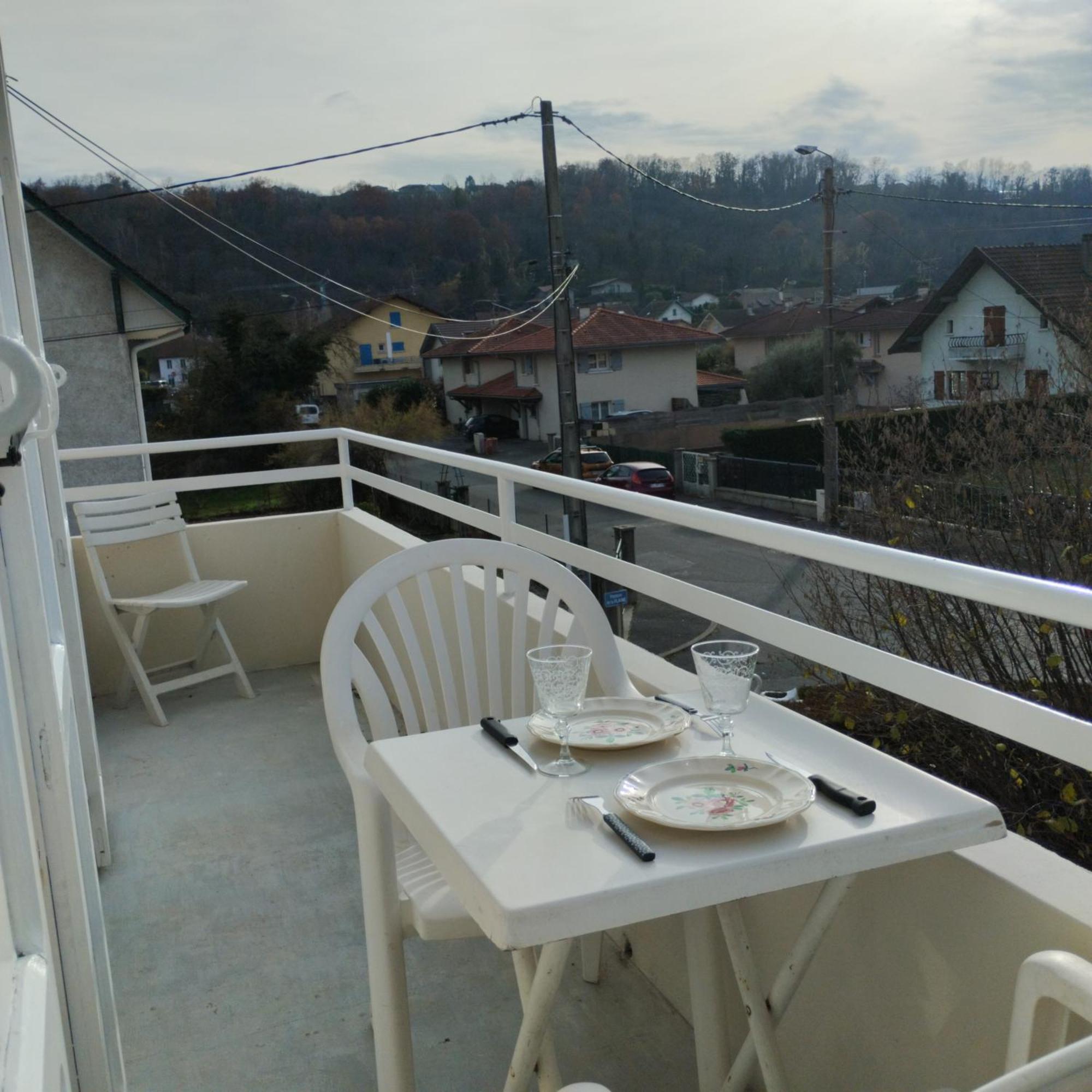 Appartement Verdoyant Au Bord Du Lac Leman Entre Evian Et Thonon Dans Une Villa Publier Kültér fotó