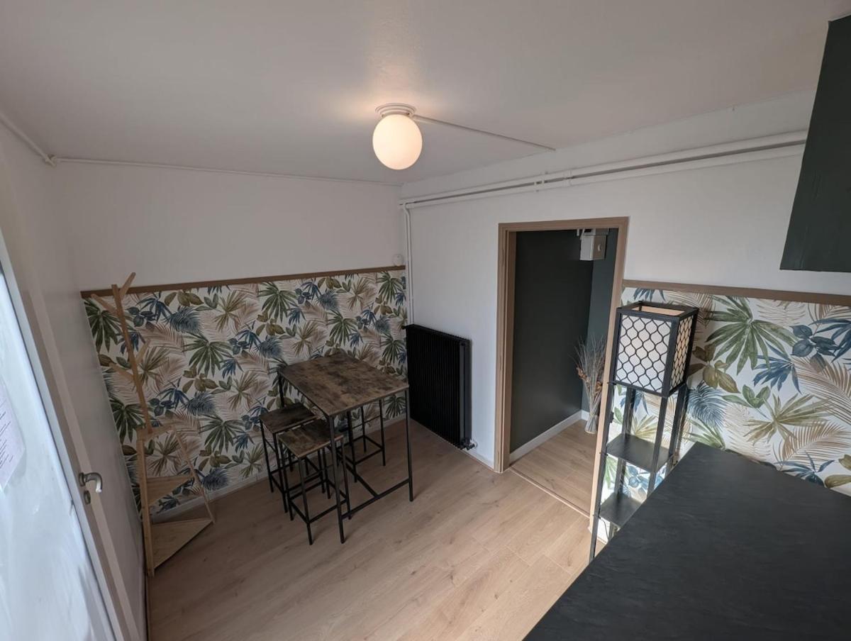 Appartement Verdoyant Au Bord Du Lac Leman Entre Evian Et Thonon Dans Une Villa Publier Kültér fotó
